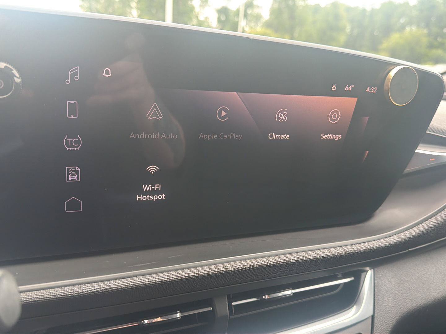 Used 2024 Buick Envista Preferred FWD image 25