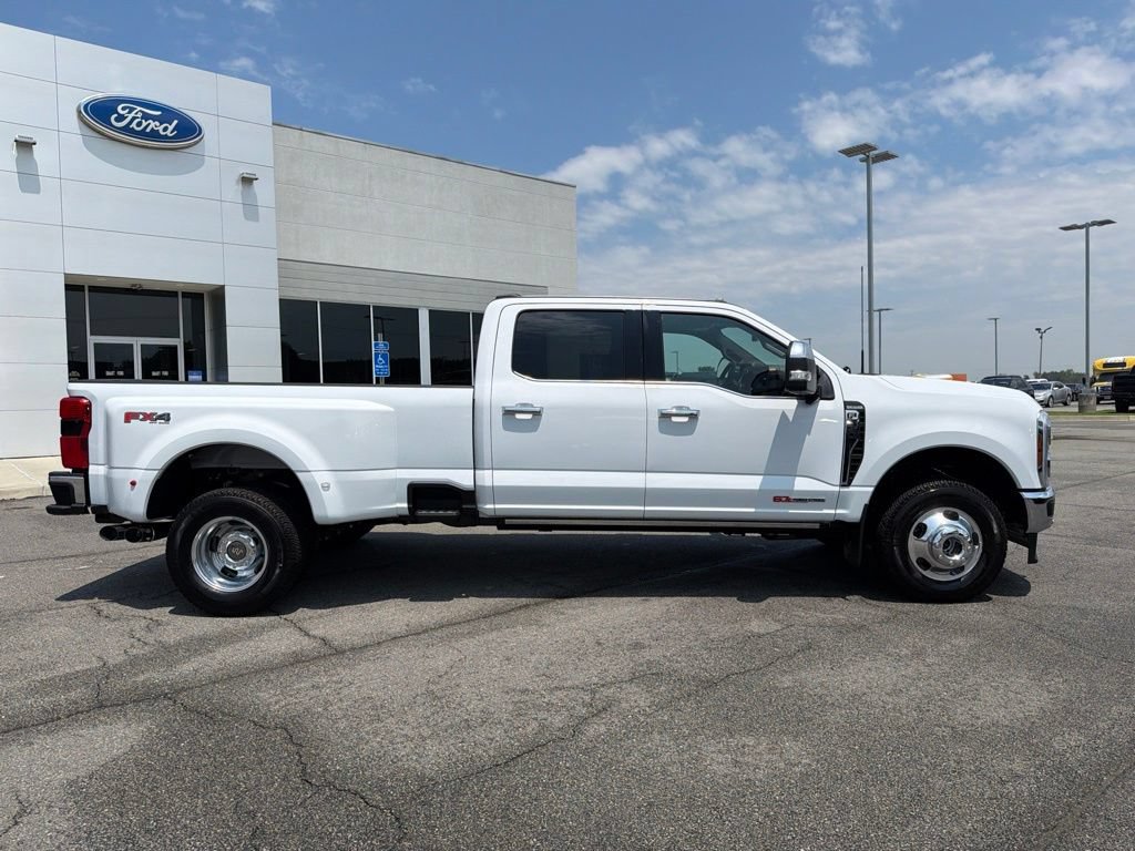 New 2026 Ford F350 King Ranch w/ Chrome Package AWD/4WD image 2
