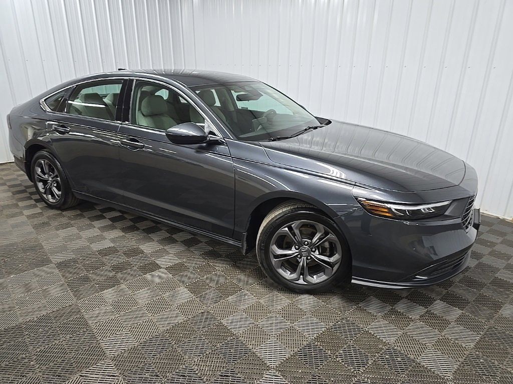 Used 2023 Honda Accord EX image 1