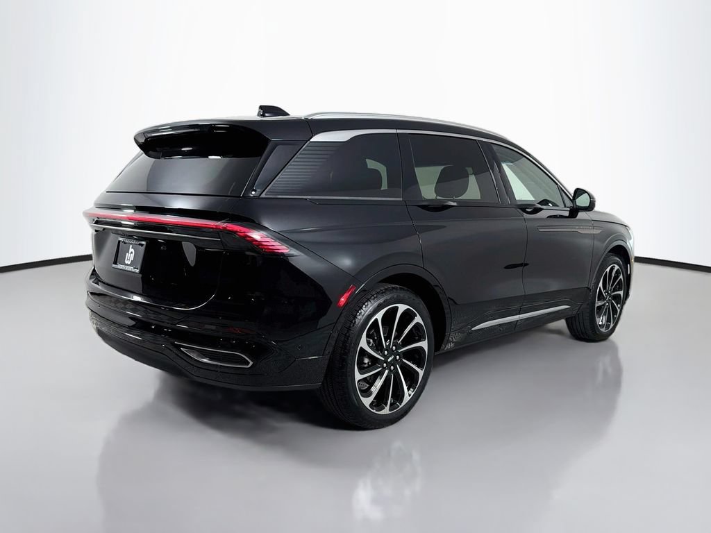 Certified 2024 Lincoln Nautilus Black Label AWD/4WD image 5