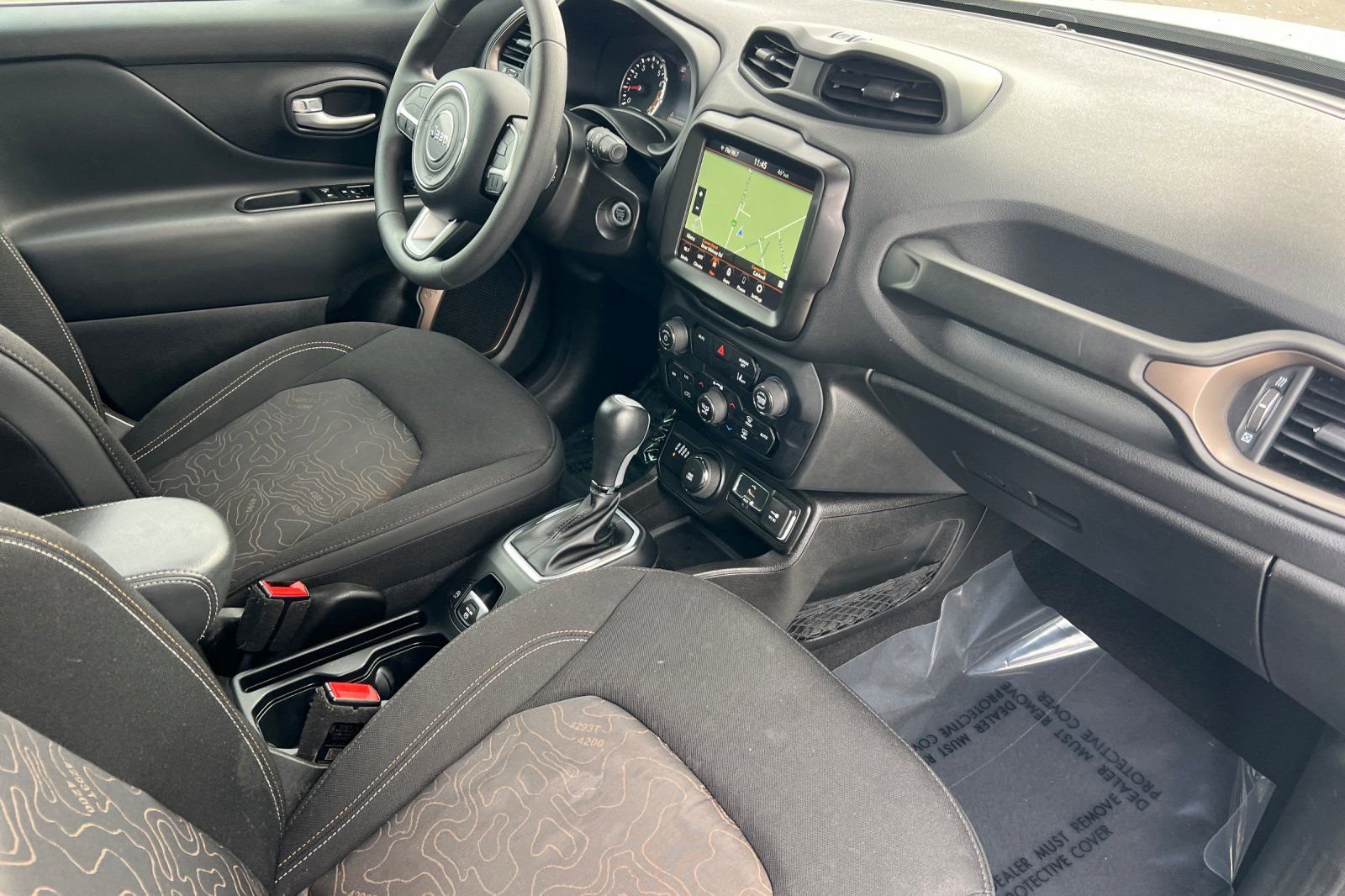 Used 2023 Jeep Renegade Latitude image 13