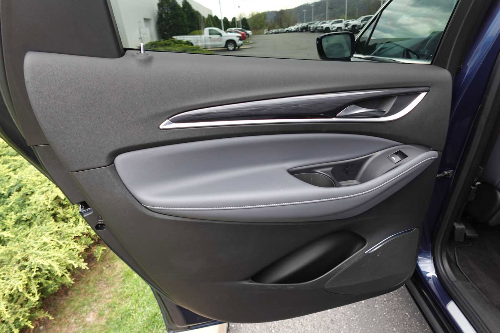 Used 2023 Buick Enclave Essence w/ Experience Buick Package image 27