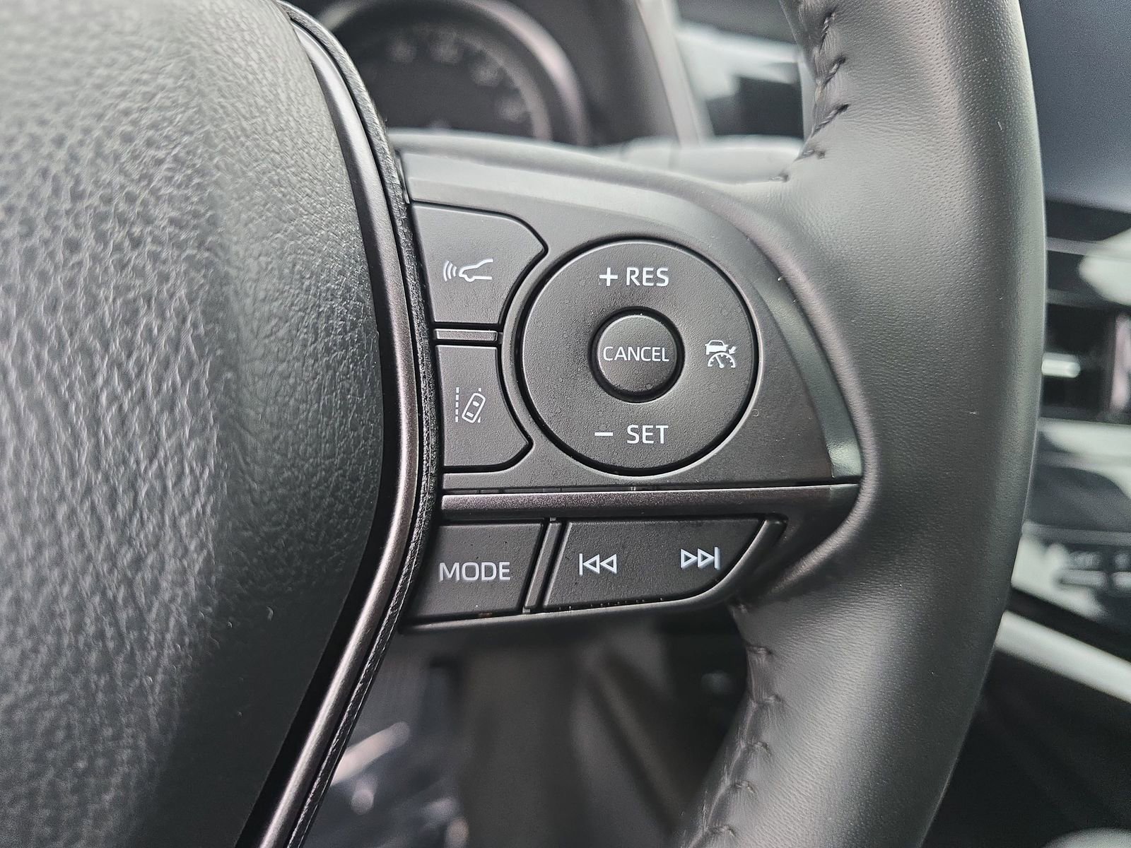 Used 2023 Toyota Camry SE image 24