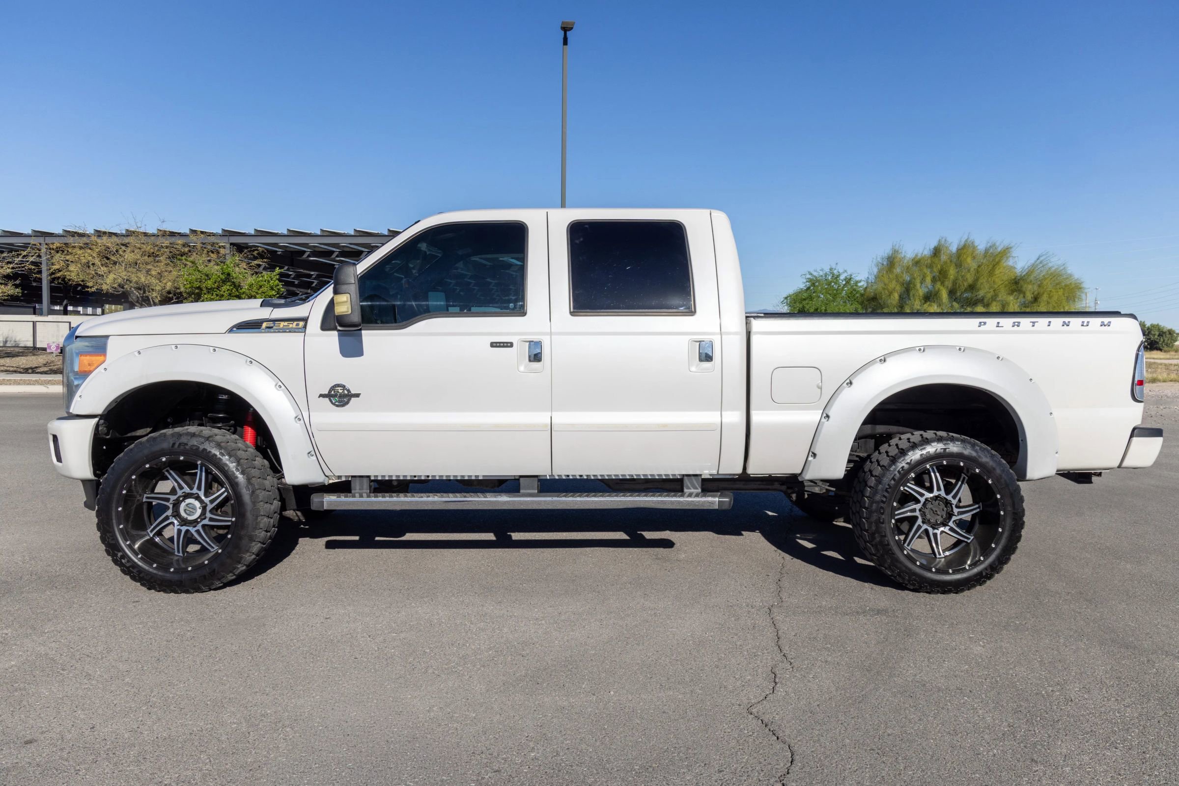 Used 2016 Ford F350 Platinum w/ FX4 Off-Road Package AWD/4WD image 3
