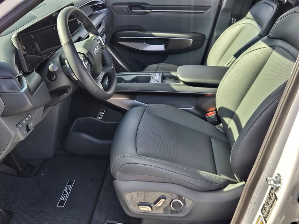 New 2026 Kia EV9 Light RWD image 6