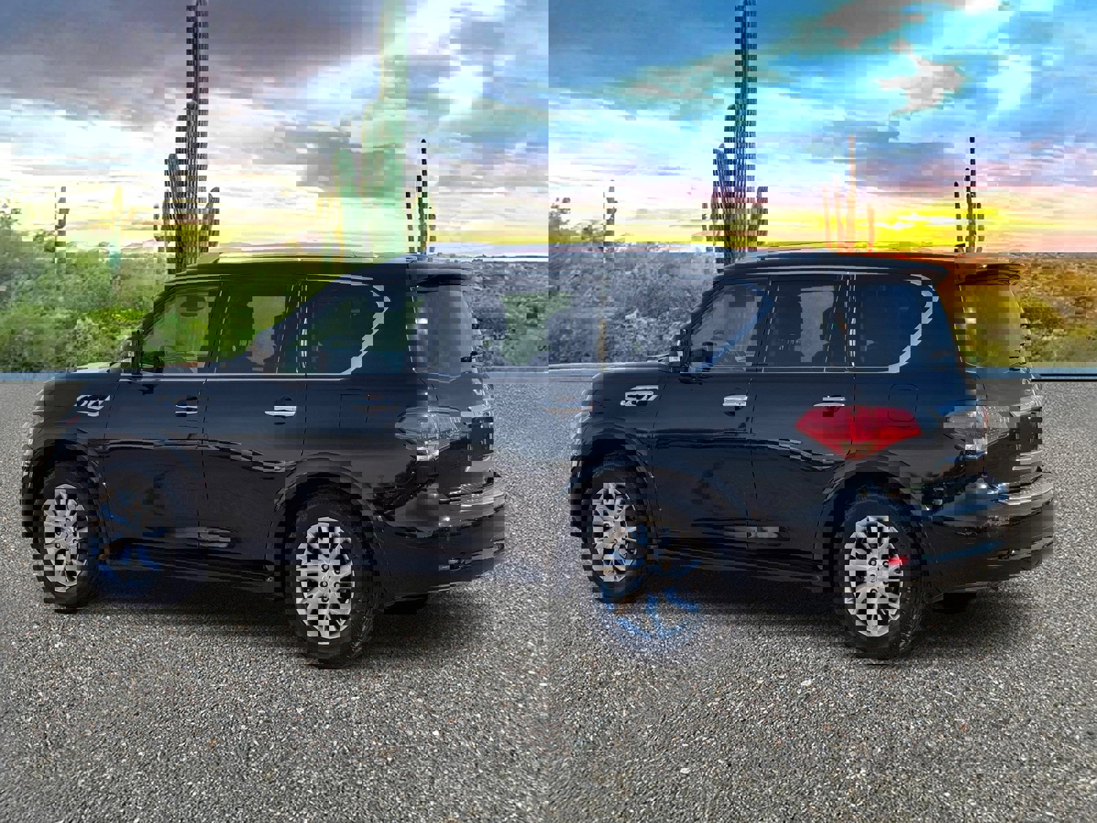 Used 2011 INFINITI QX56 Base w/ Theater Pkg image 4