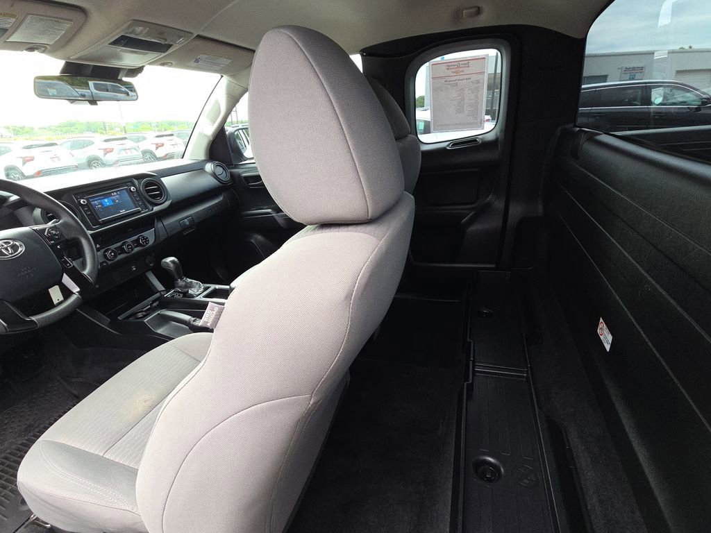 Used 2018 Toyota Tacoma SR AWD/4WD image 28