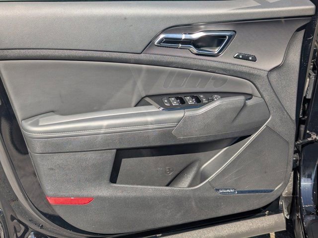 Used 2025 Kia Sportage SX image 10