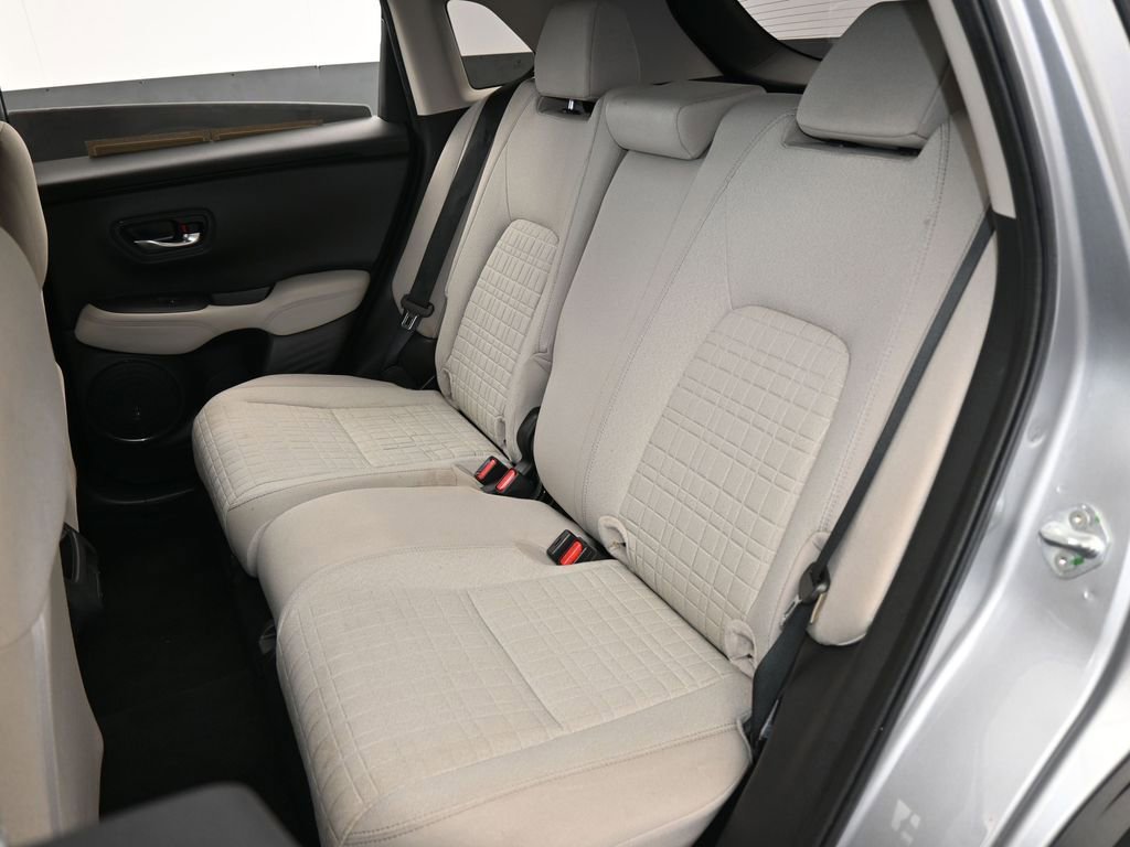 Used 2023 Honda HR-V LX image 32