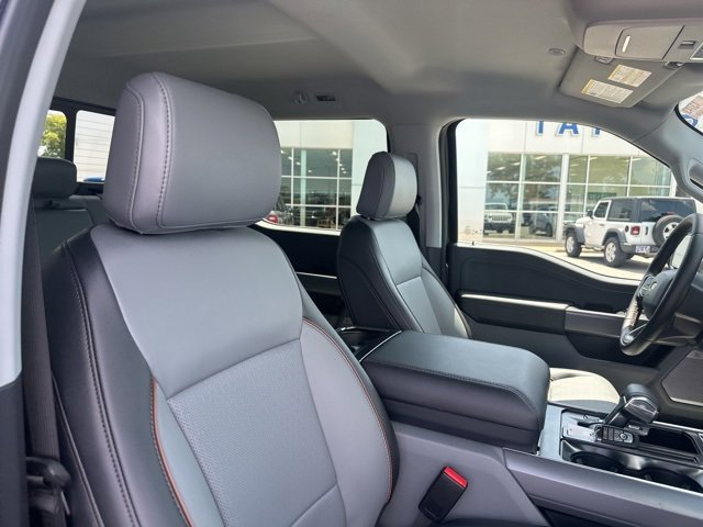 New 2025 Ford F150 Lariat w/ Equipment Group 501A Mid image 11