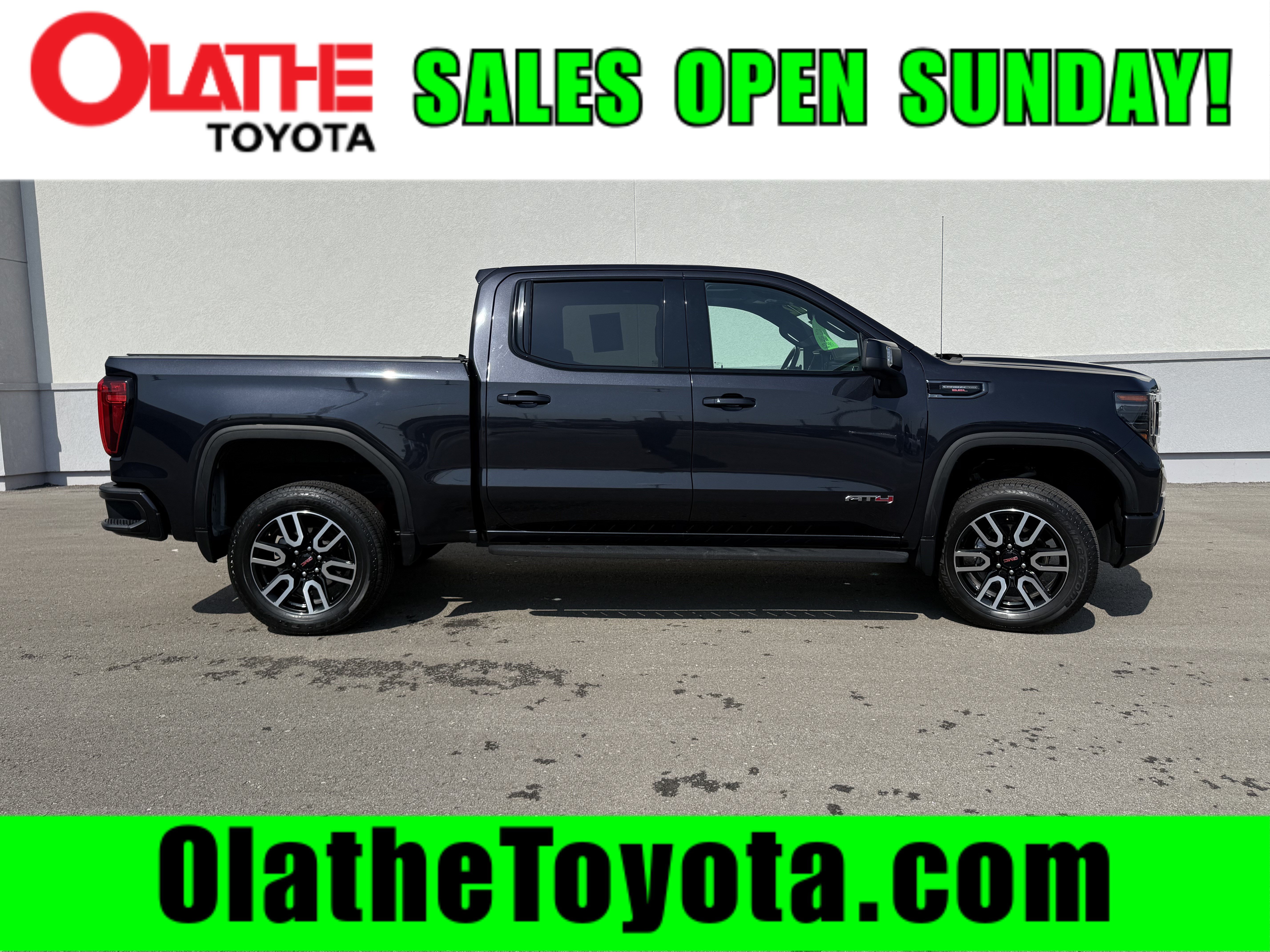 Used 2022 GMC Sierra 1500 AT4 w/ AT4 Premium Package AWD/4WD image 1