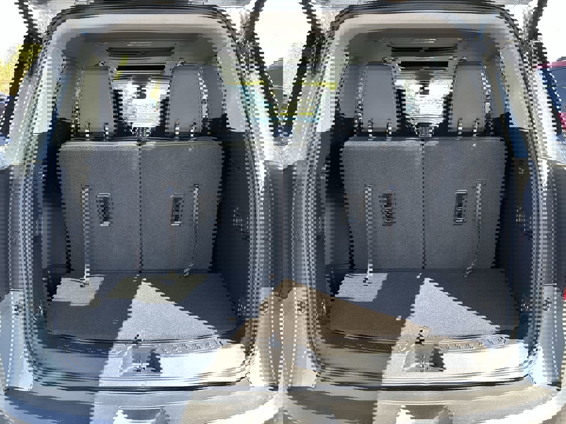 Certified 2023 GMC Acadia SLT w/ Elevation Edition AWD/4WD image 24