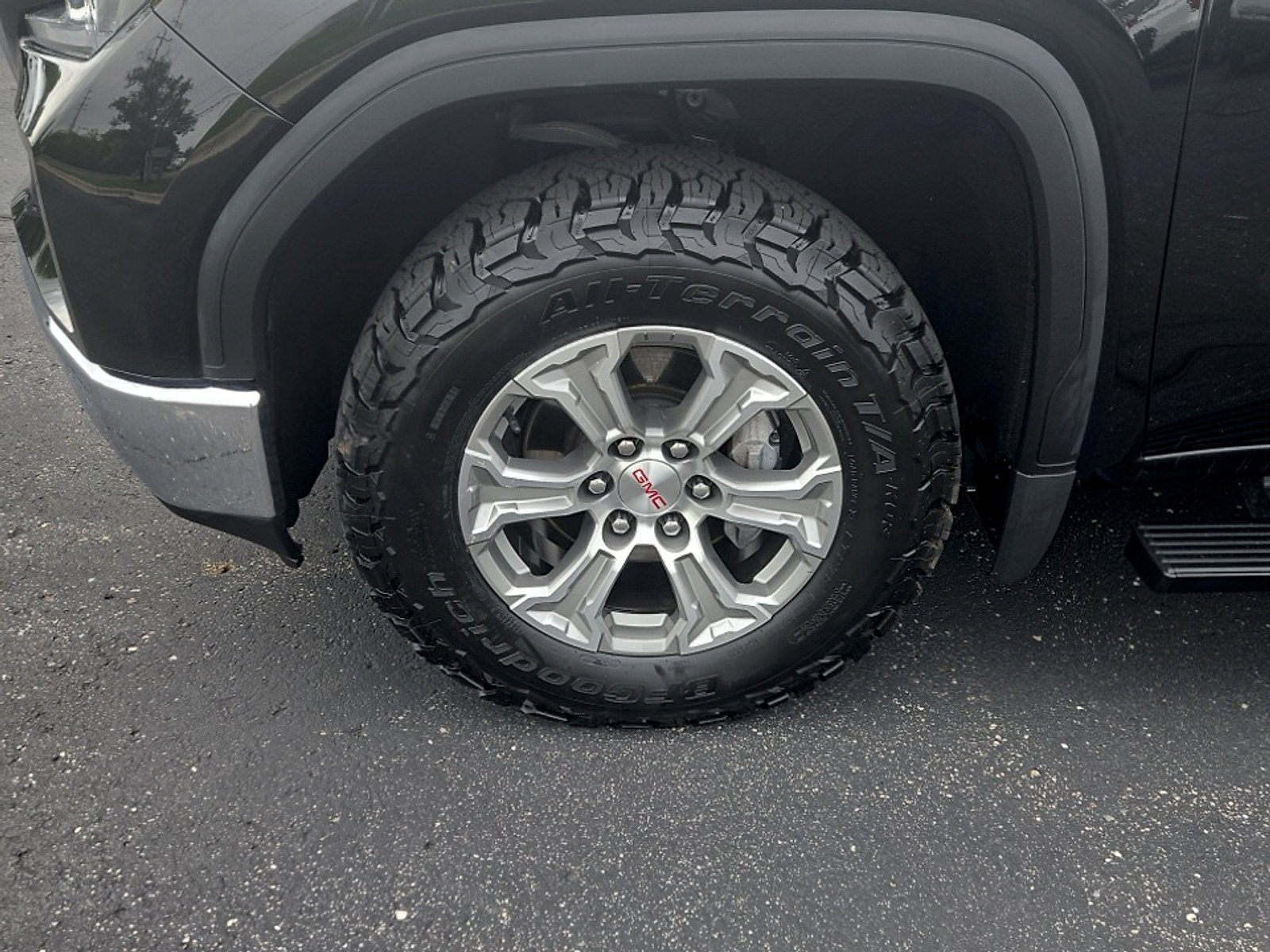 Used 2019 GMC Sierra 1500 SLE w/ SLE Value Package AWD/4WD image 23