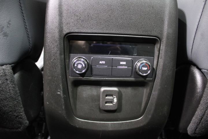 Used 2024 Buick Enclave Essence w/ Experience Buick Package FWD image 26