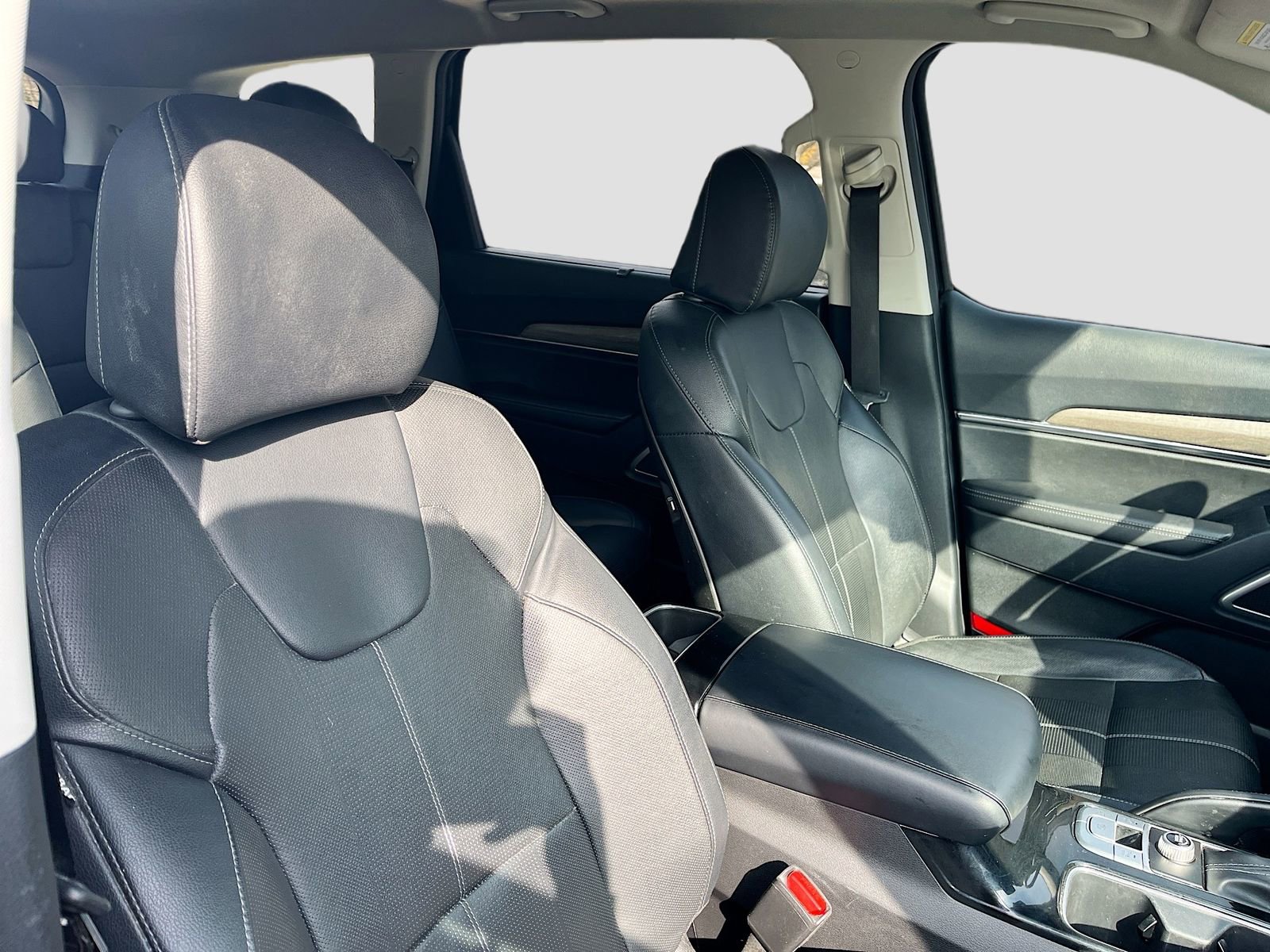 Used 2022 Kia Telluride EX w/ EX Premium Package FWD image 30