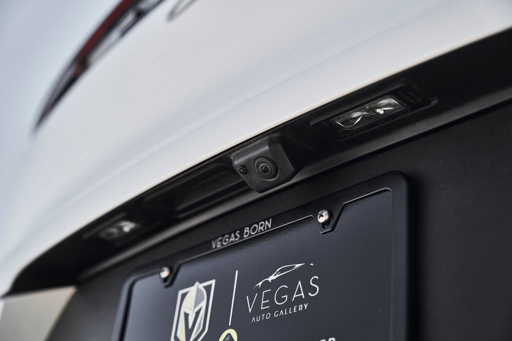 Used 2025 Porsche Cayenne image 11