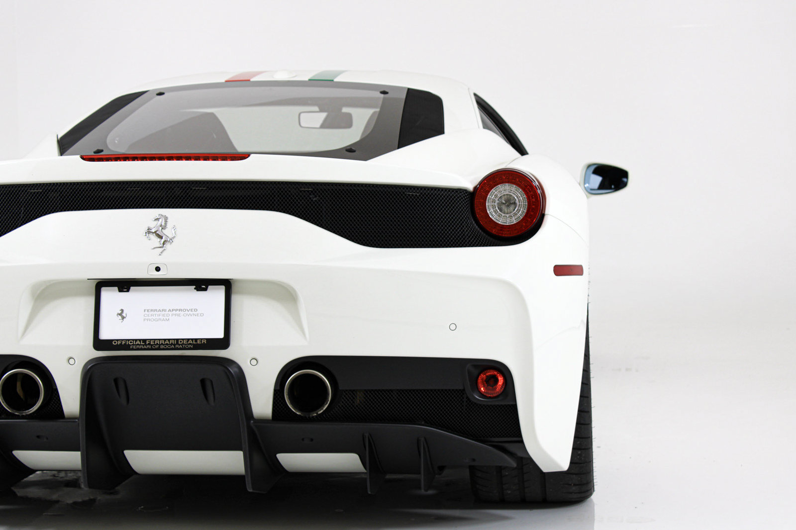 Used 2015 Ferrari 458 Speciale Coupe RWD image 24