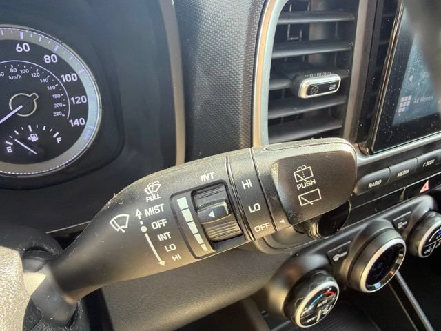 Used 2021 Hyundai Venue SEL FWD image 39