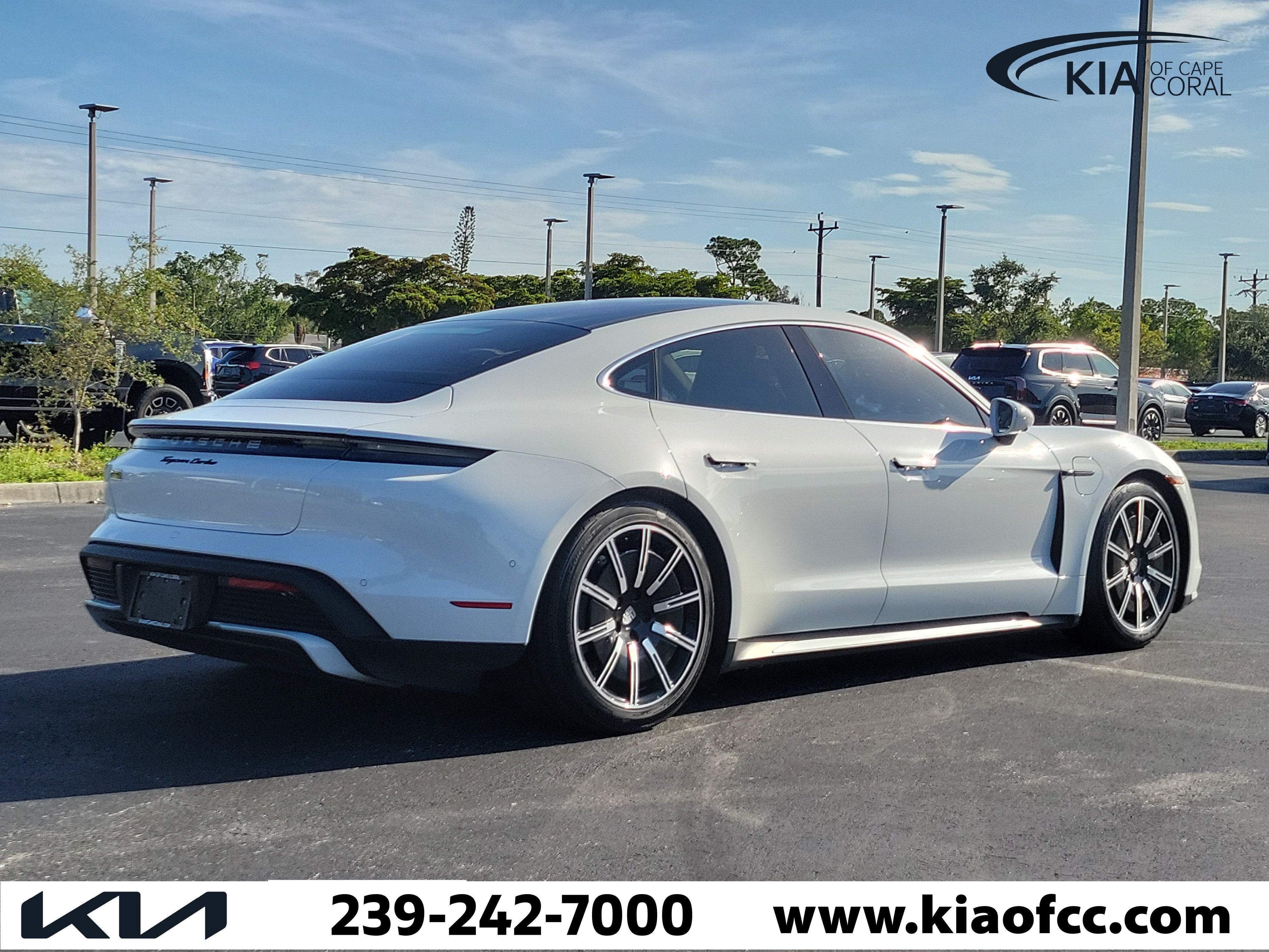 Used 2020 Porsche Taycan Turbo AWD/4WD image 6