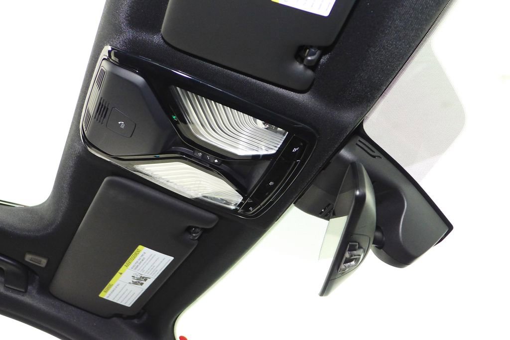 Used 2023 BMW 330e w/ Driving Assistance Package image 17