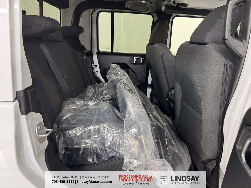 New 2026 Jeep Gladiator Sport AWD/4WD image 15