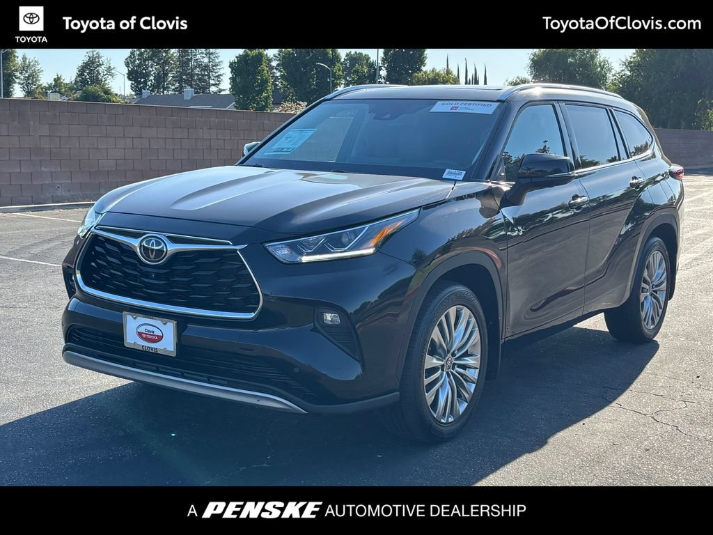 Certified 2024 Toyota Highlander Platinum AWD/4WD image 1