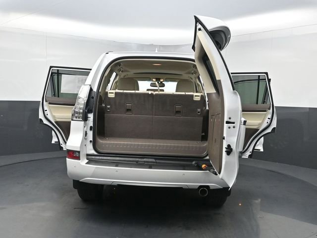 Used 2018 Lexus GX 460 Premium w/ Premium Package image 48