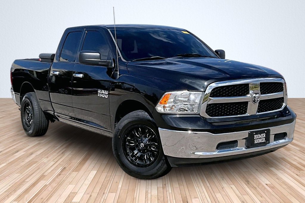 Used 2018 RAM 1500 Classic SLT AWD/4WD image 9