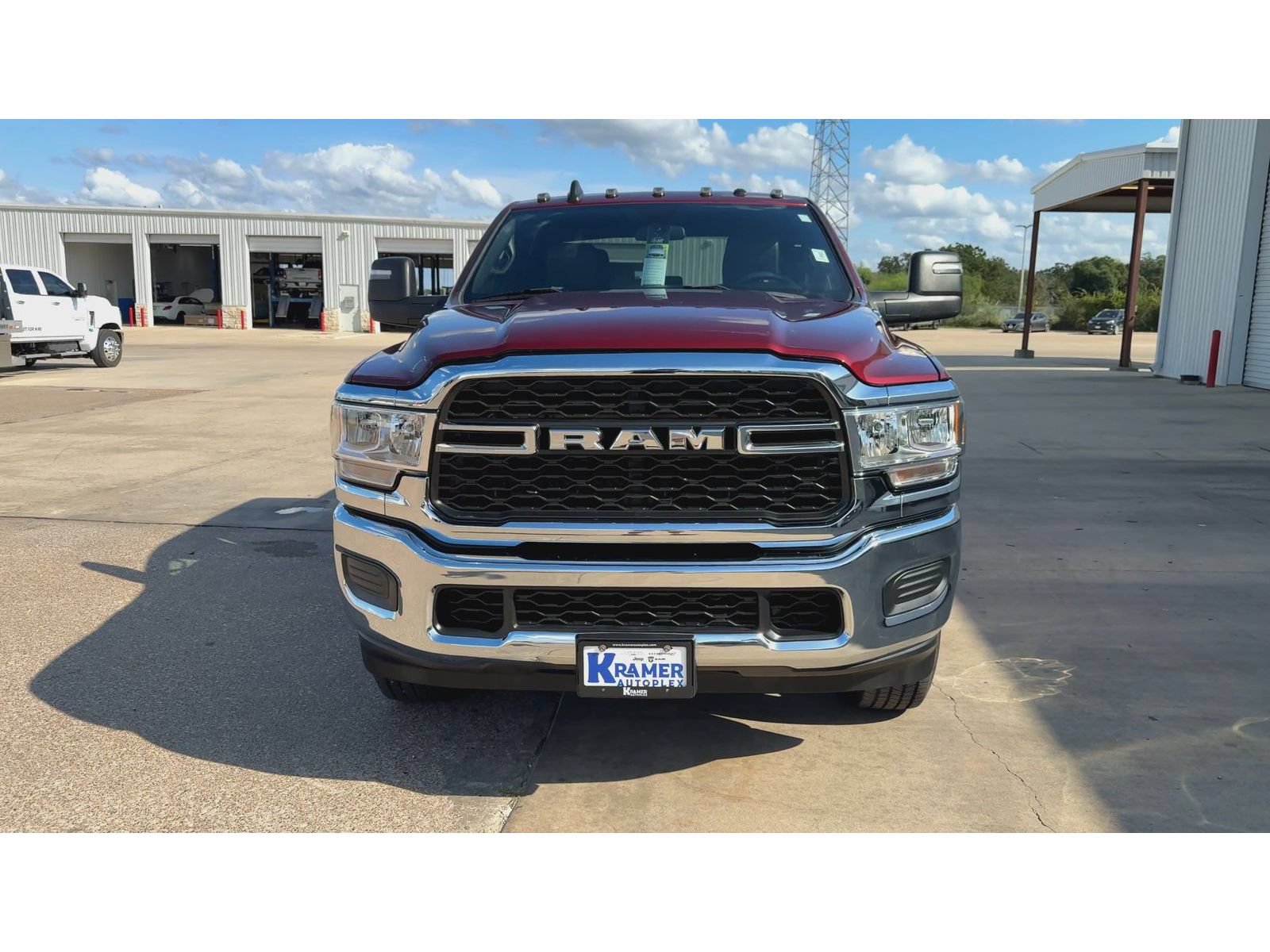 Used 2024 RAM 2500 Tradesman w/ Chrome Appearance Group AWD/4WD image 3