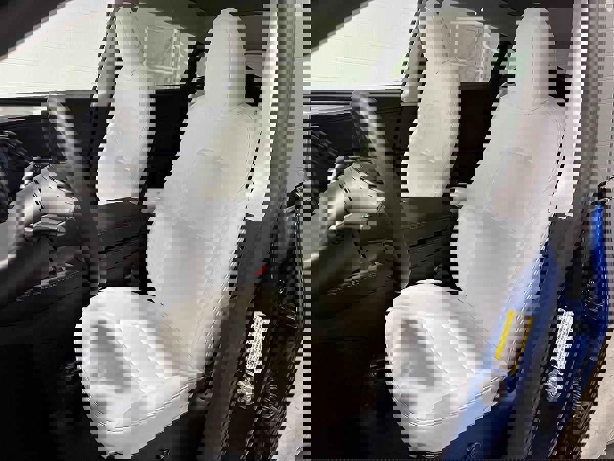 Used 2024 Tesla Model Y Long Range image 24