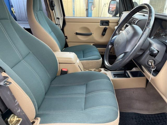 Used 1999 Jeep Wrangler Sahara image 13