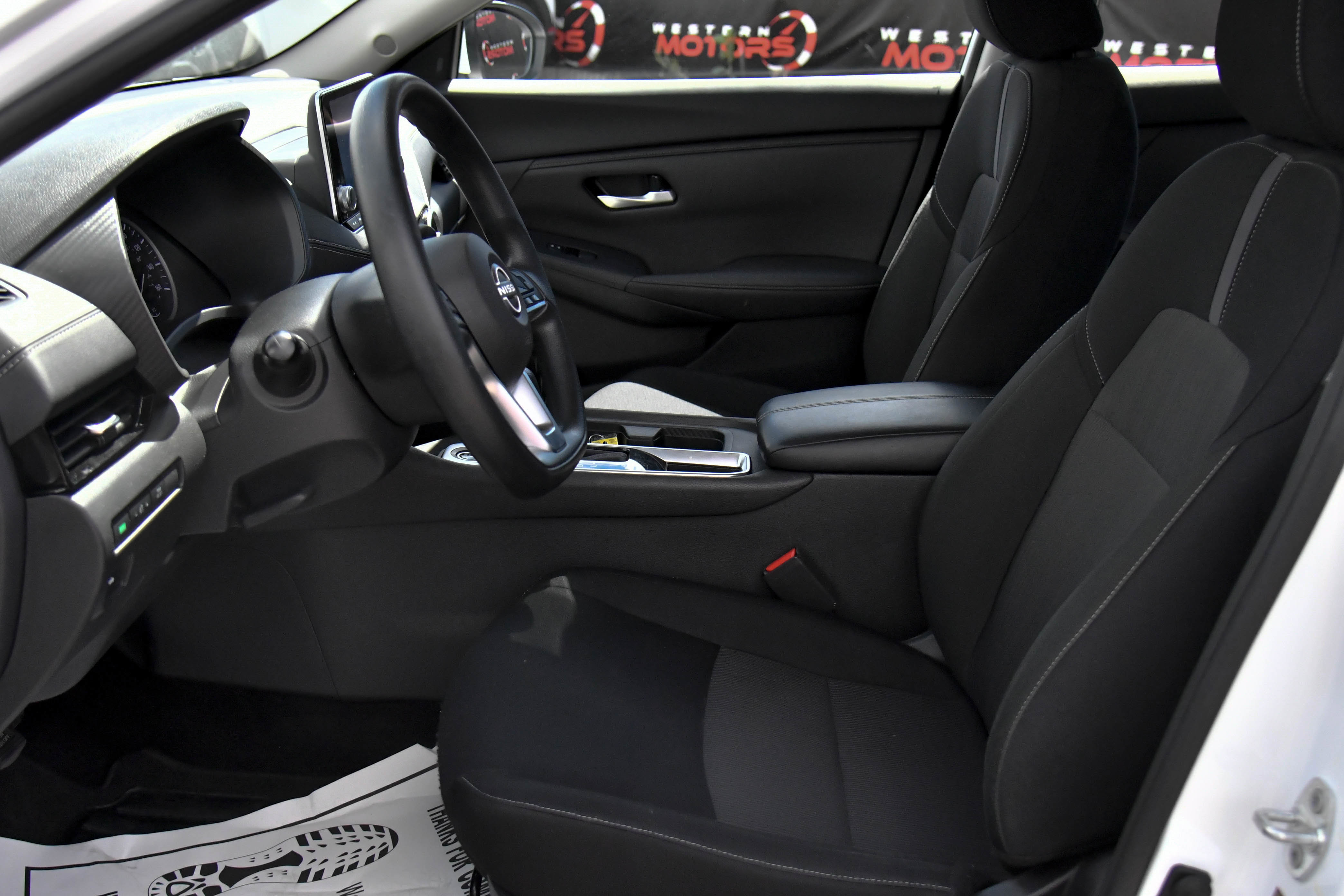 Used 2025 Nissan Sentra SV image 16