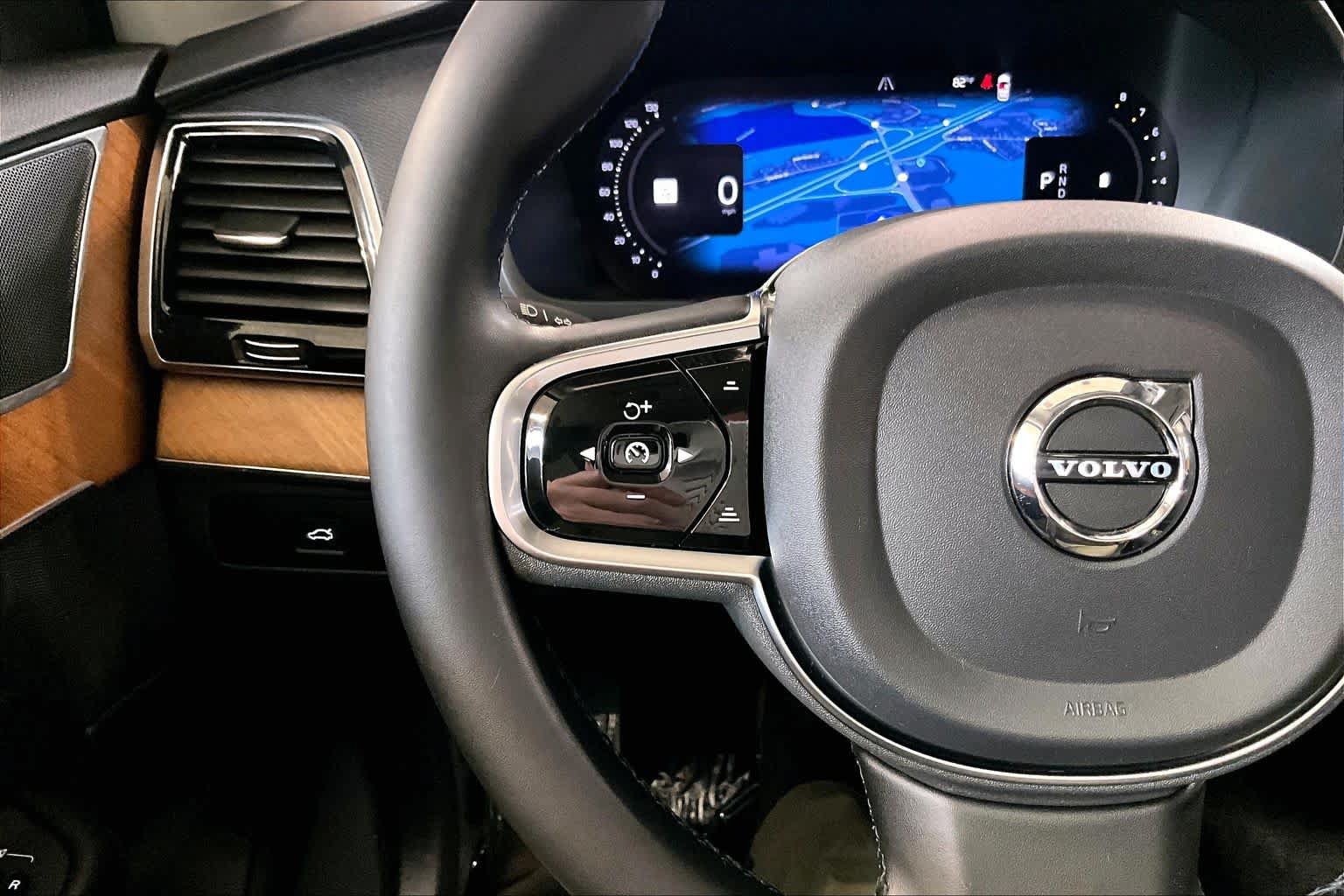 Certified 2024 Volvo XC90 B6 Plus w/ Protection Package Premier AWD/4WD image 23