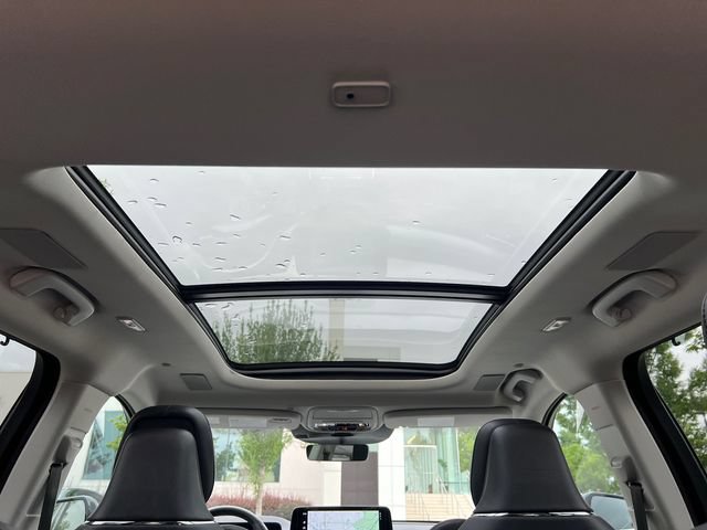 Used 2025 Lincoln Aviator Reserve w/ Equipment Group 201A AWD/4WD image 25