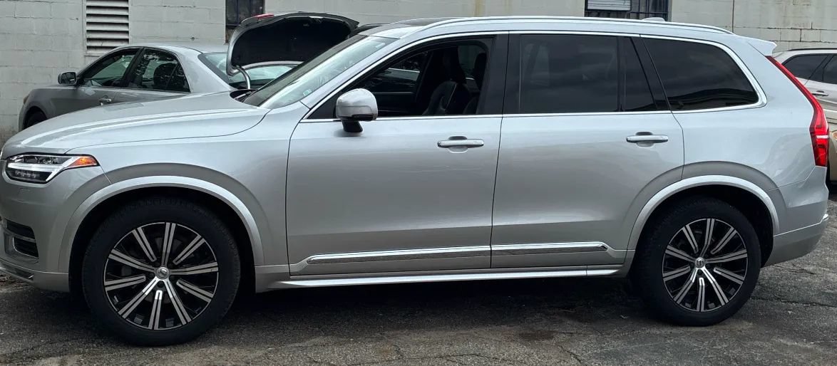 Used 2022 Volvo XC90 T6 Inscription AWD/4WD image 2