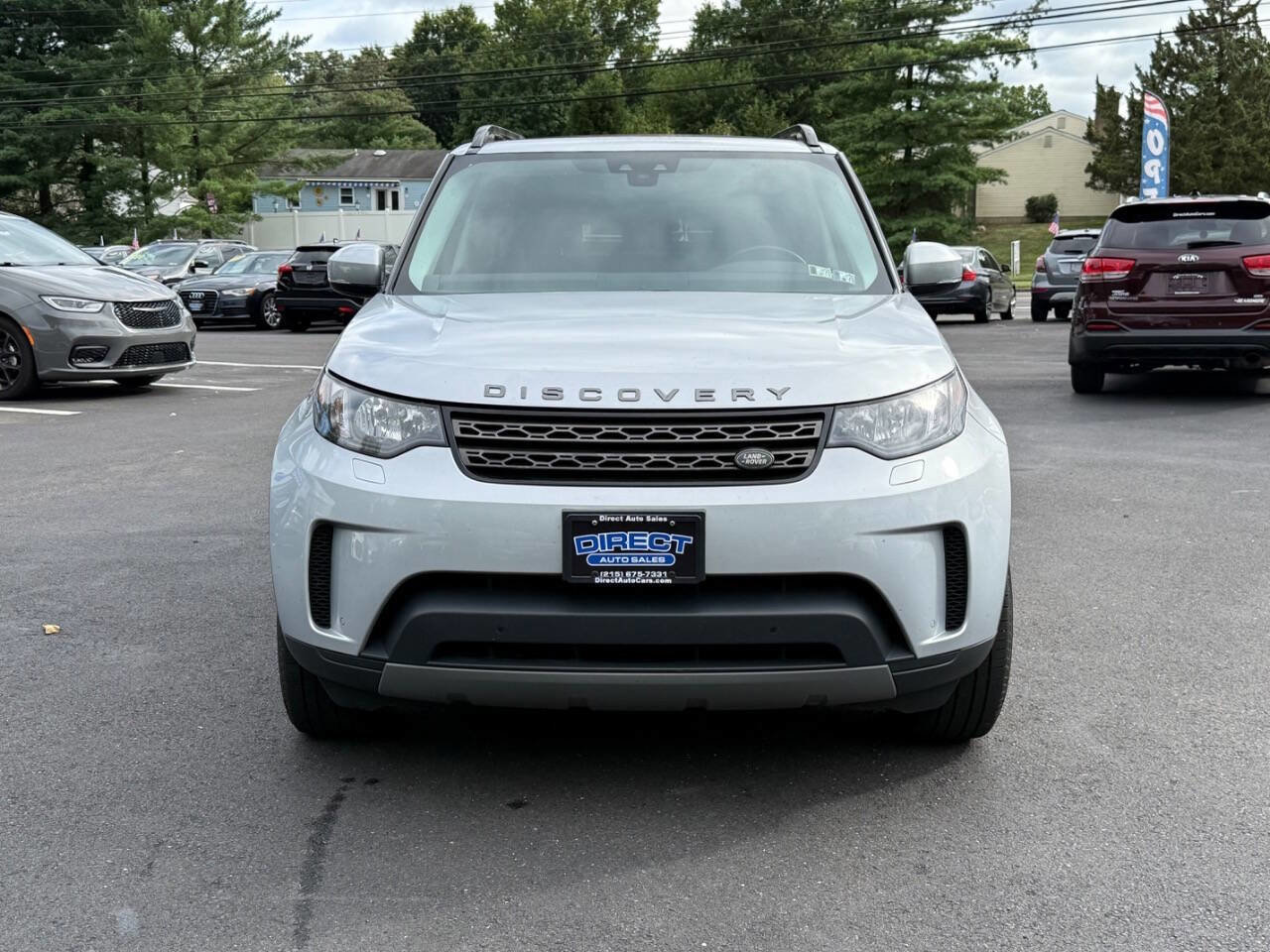 Used 2018 Land Rover Discovery SE image 3