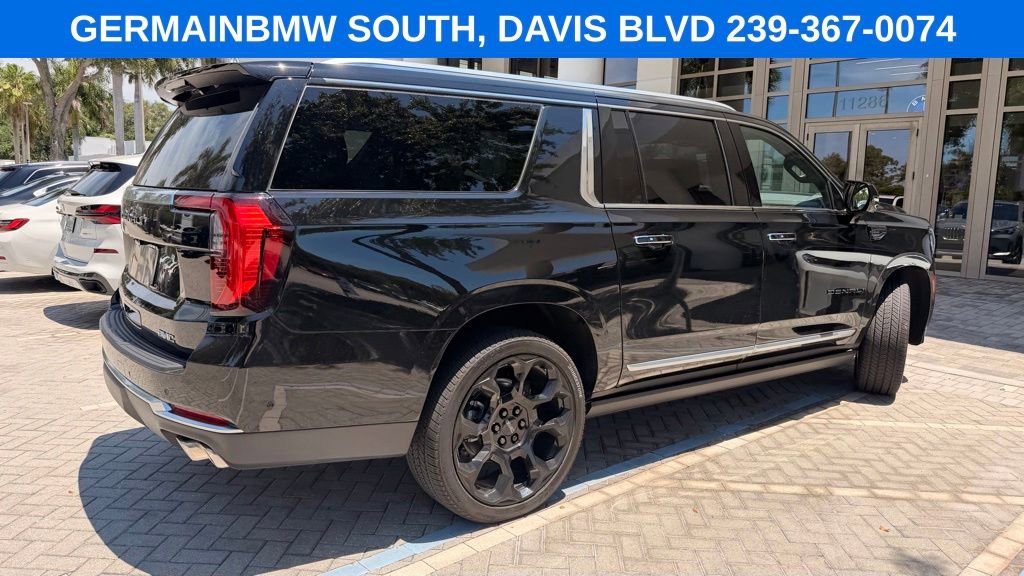 Used 2026 GMC Yukon XL Denali w/ Denali Reserve Package AWD/4WD image 24