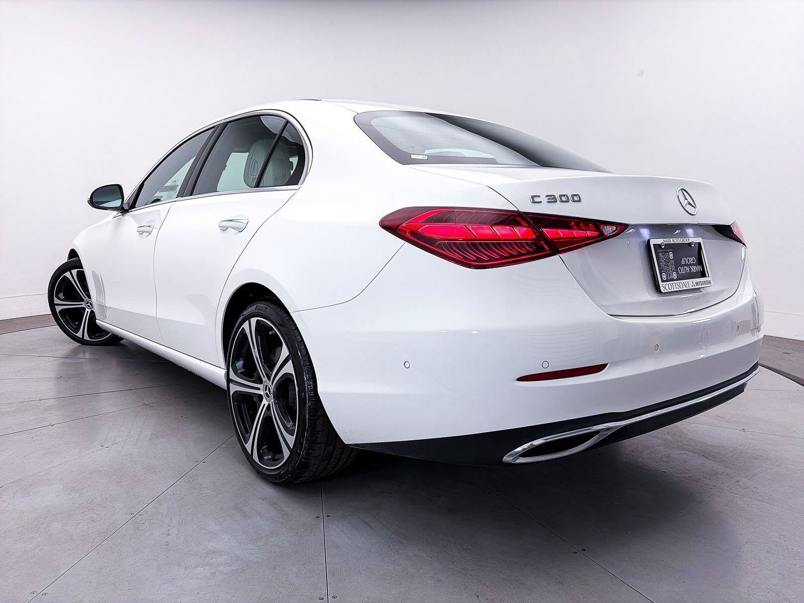 Used 2024 Mercedes-Benz C 300 Sedan image 2