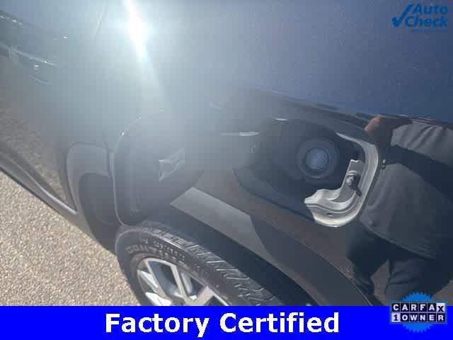 Certified 2022 GMC Acadia SLT AWD/4WD image 10