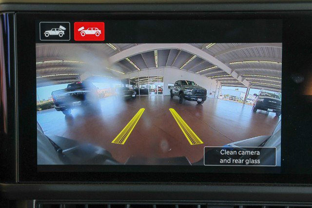Used 2024 Jeep Wrangler Sahara w/ Technology Group AWD/4WD image 18