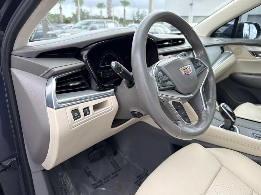 Used 2018 Cadillac XT5 Luxury w/ Driver Awareness Package FWD image 25