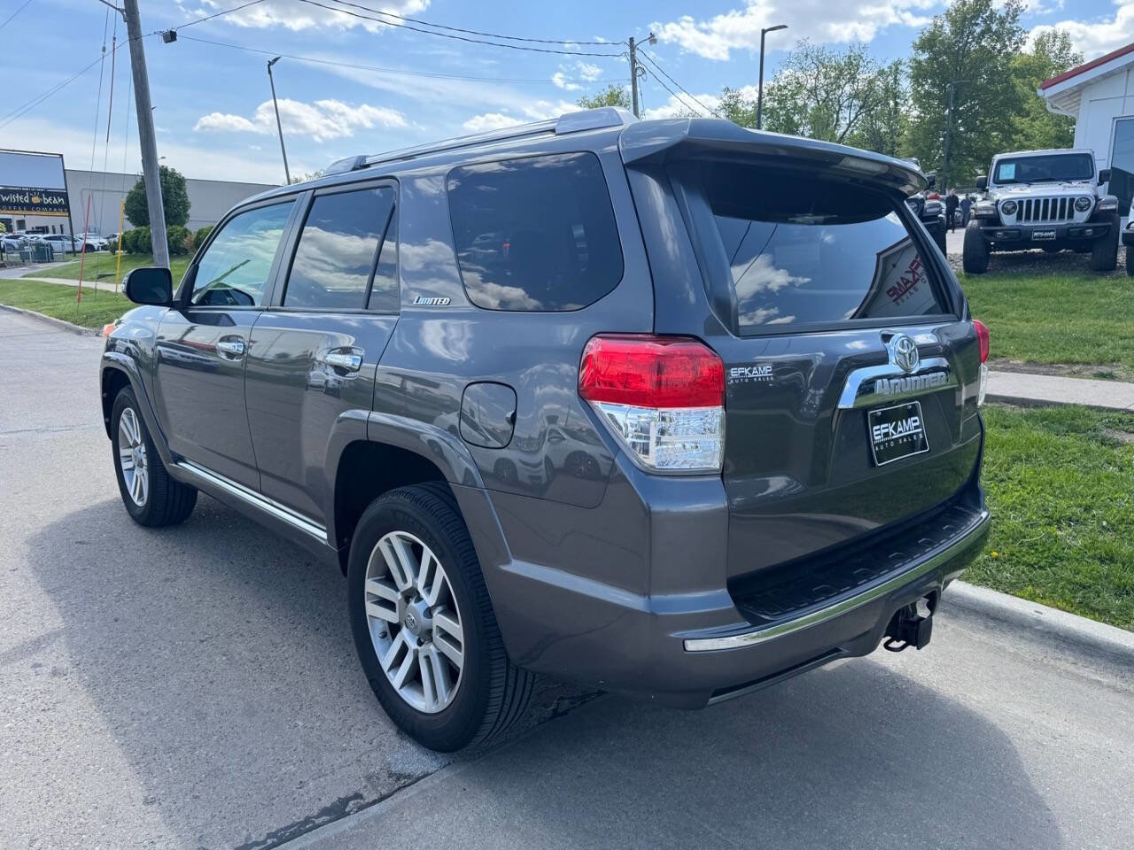 Used 2010 Toyota 4Runner Limited AWD/4WD image 3