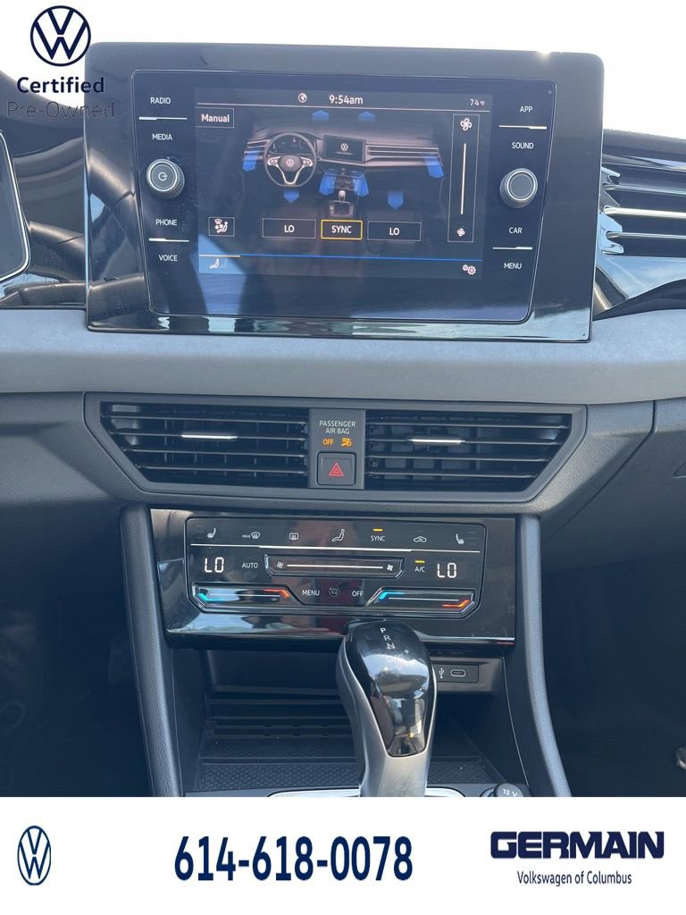 Used 2025 Volkswagen Jetta SE w/ Sunroof Package FWD image 19