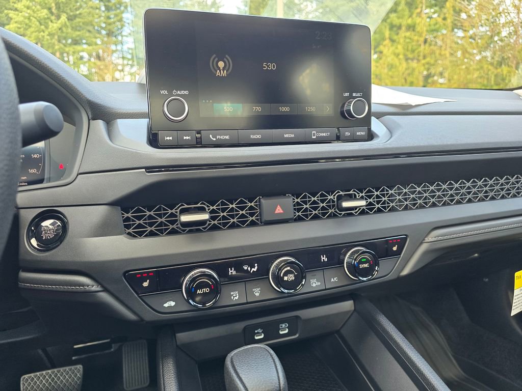 Certified 2025 Honda Accord SE image 16