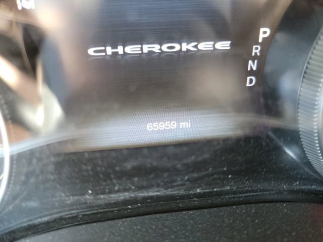 Used 2018 Jeep Cherokee Trailhawk w/ Quick Order Package 27L image 18