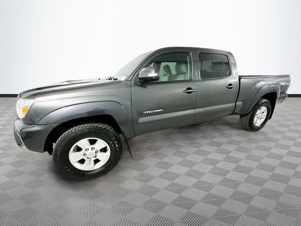 Used 2015 Toyota Tacoma 4x4 Double Cab w/ TRD Sport Package image 4