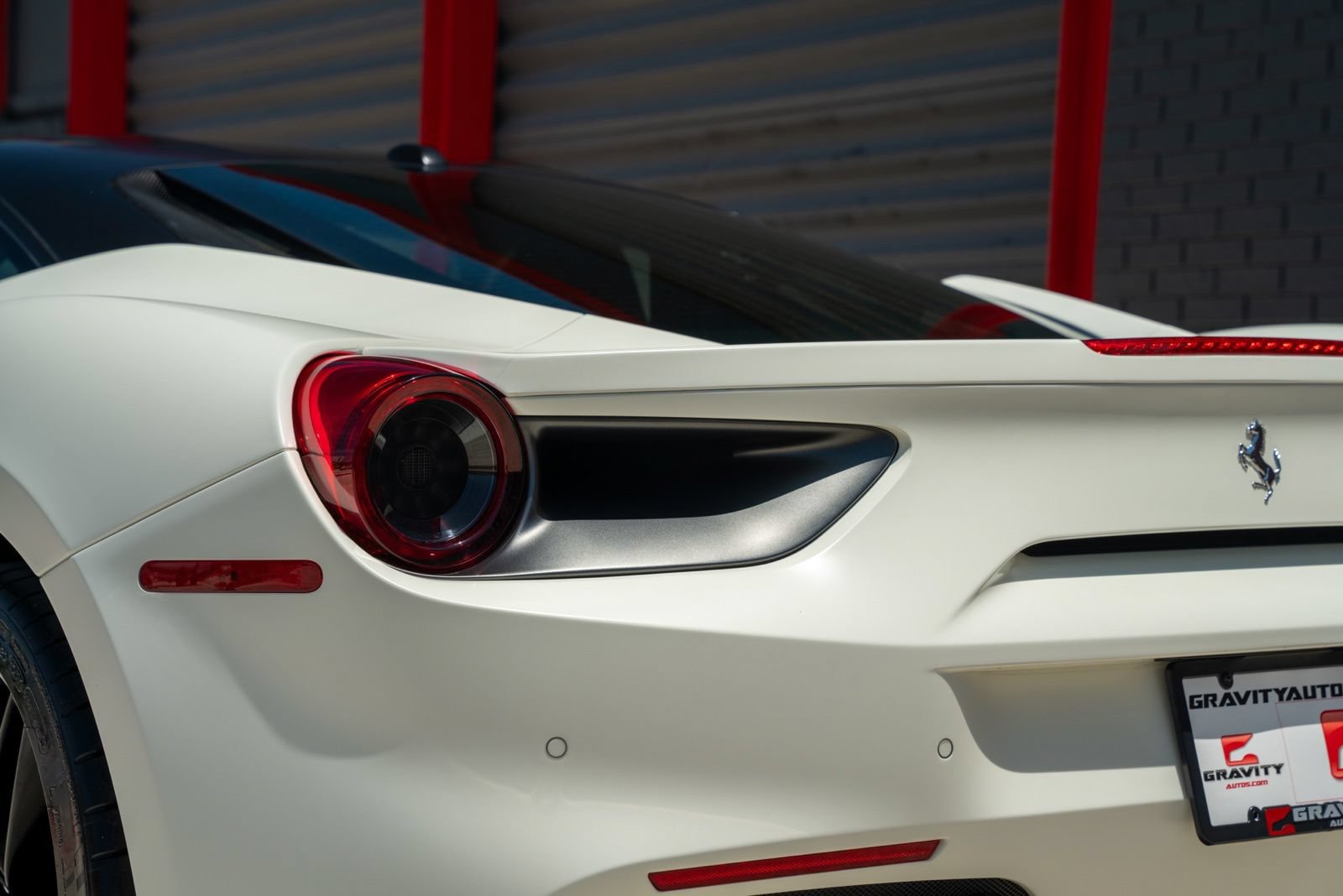 Used 2016 Ferrari 488 GTB RWD image 11