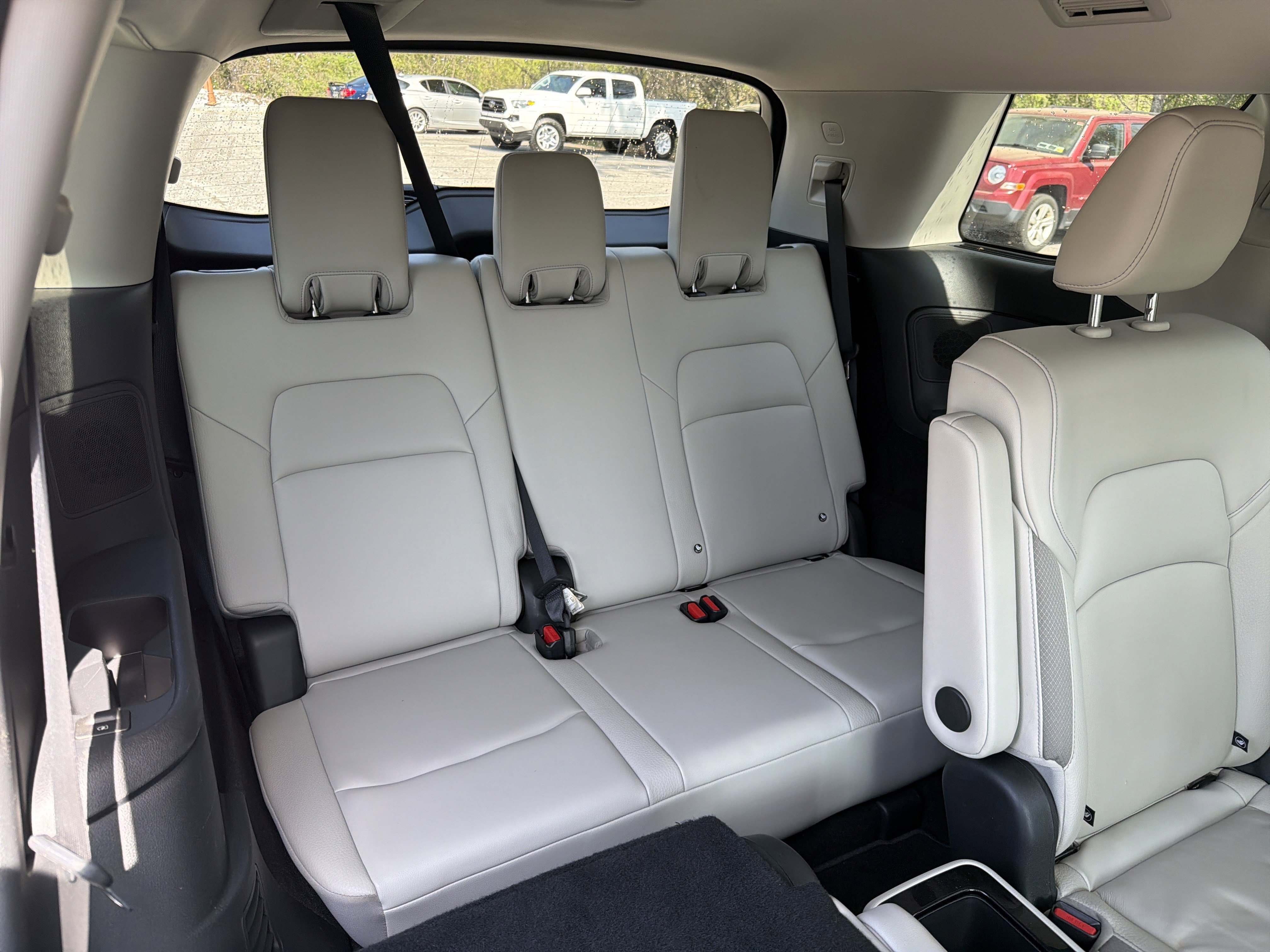 Used 2023 Nissan Pathfinder SL w/ SL Premium Package image 19