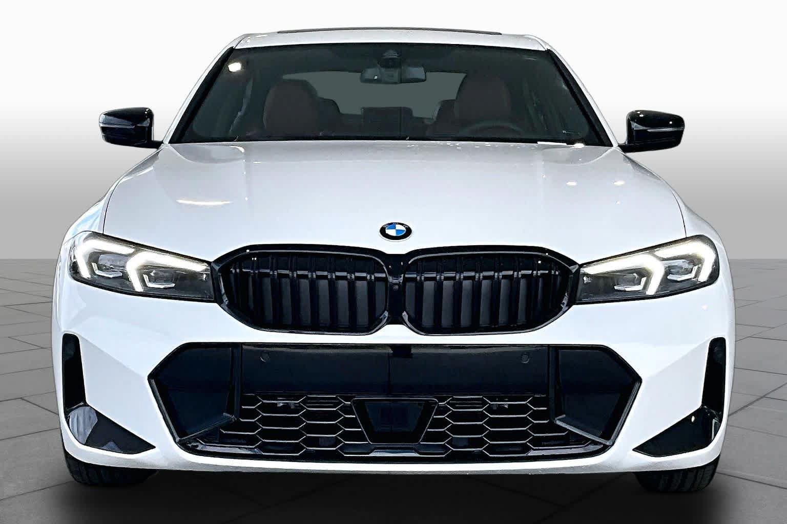 New 2026 BMW 330i Sedan w/ M Sport Package RWD image 3