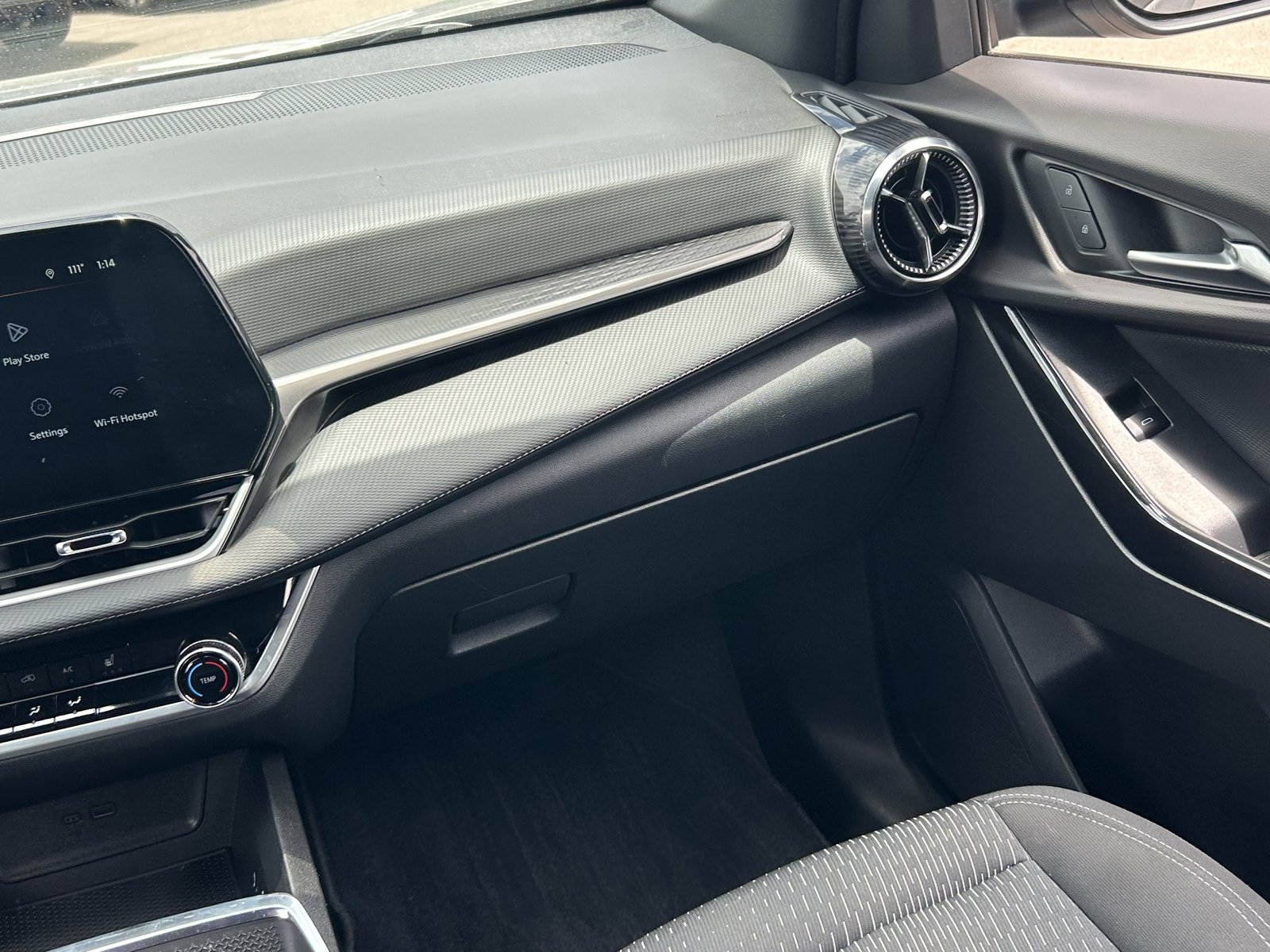 Used 2025 Chevrolet Equinox LT FWD image 19